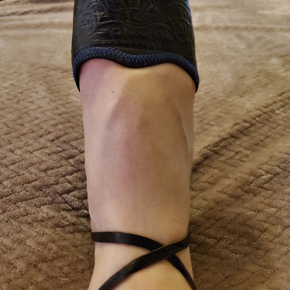 Embellished Leather Moroccan Flats with Tie-Back - Picture 2 of 8